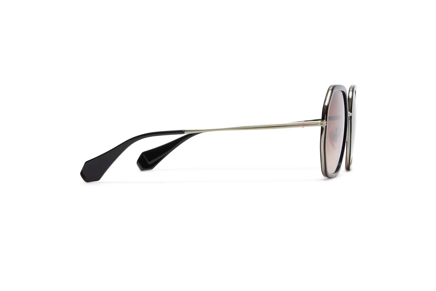 Gigi Studios - Carmela