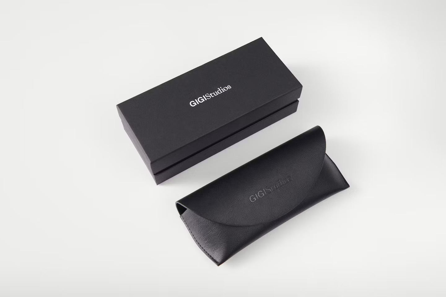 Gigi Studios - Leandra
