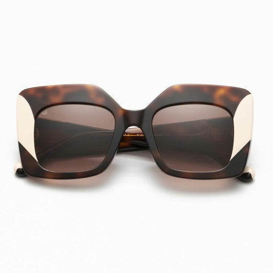 Woodys - CLARA 02